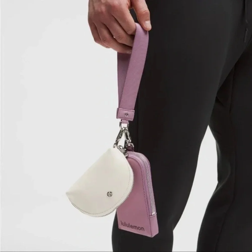 🆕💜 LAST ONE Lululemon Dual Pouch Wristlet Wallet - Lavender Lux/Light Ivory - Picture 2 of 2